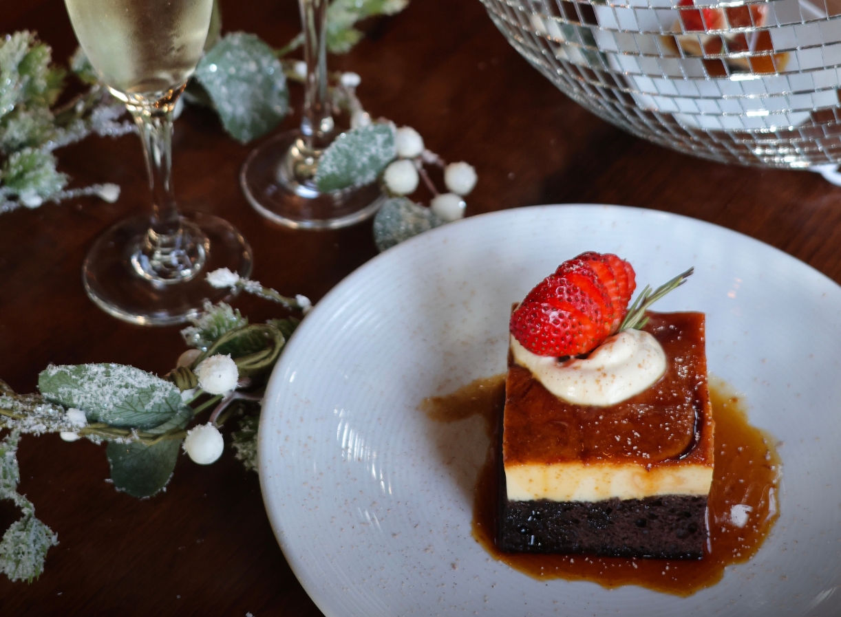 New Year’s Eve Spotlight at Slowly